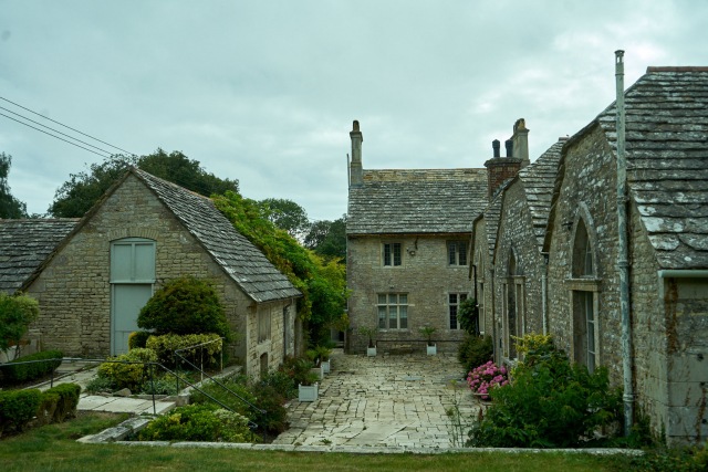 Smedmore-House-garden-wing-back entrance